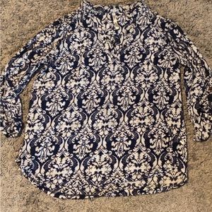 DNA Couture V-Neck Blouse| Sleeves to Elbows| Small| Patterned White & Blue